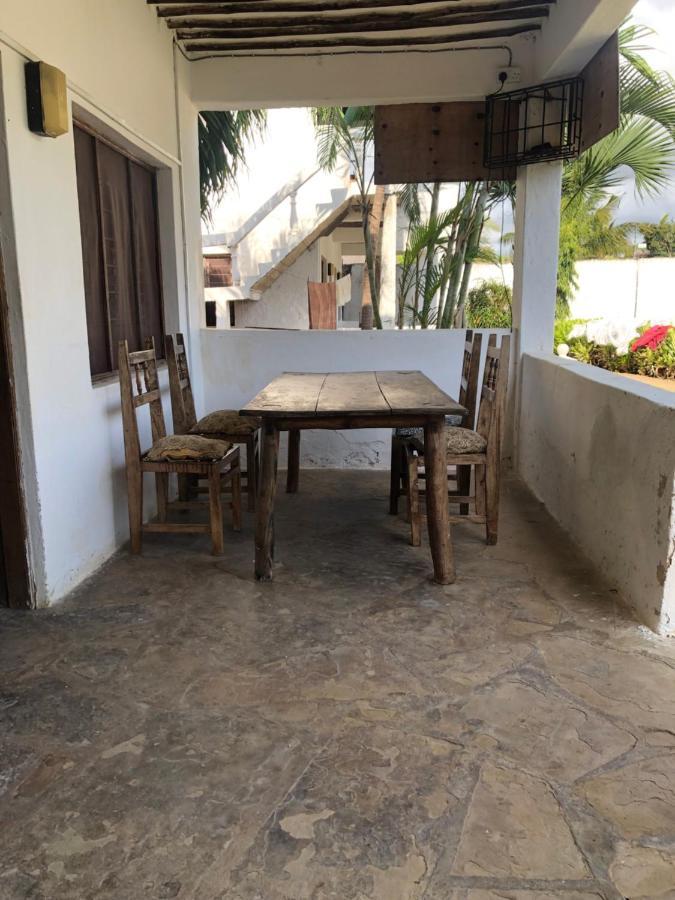 Miwa Holiday Resort Playa de Diani Exterior foto