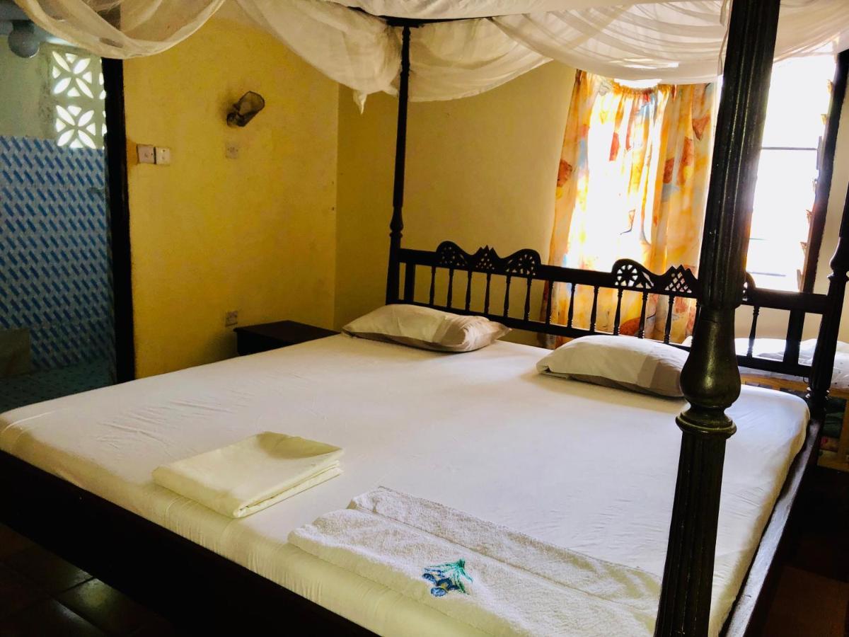 Miwa Holiday Resort Playa de Diani Exterior foto